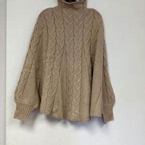 Funnel neck cable poncho